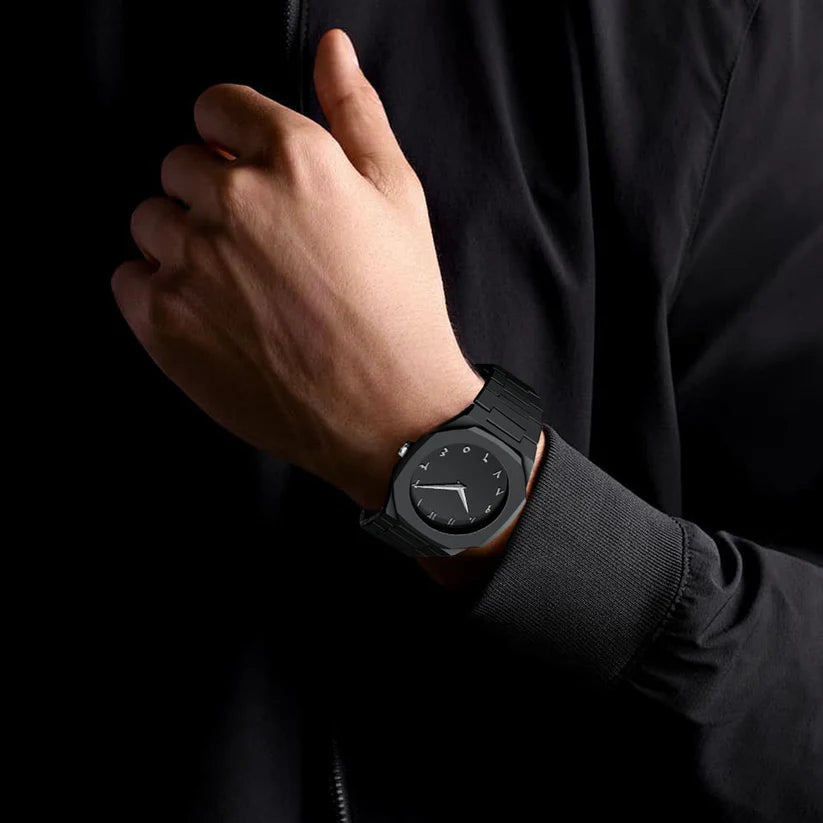 Aura Watch analog fashion watch UAE